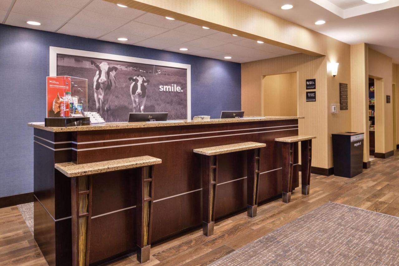 Hampton Inn Harrisonburg South Ngoại thất bức ảnh