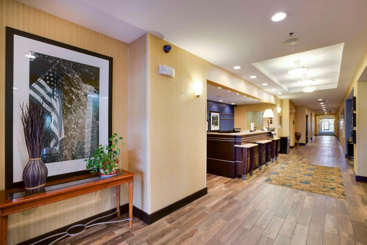 Hampton Inn Harrisonburg South Ngoại thất bức ảnh