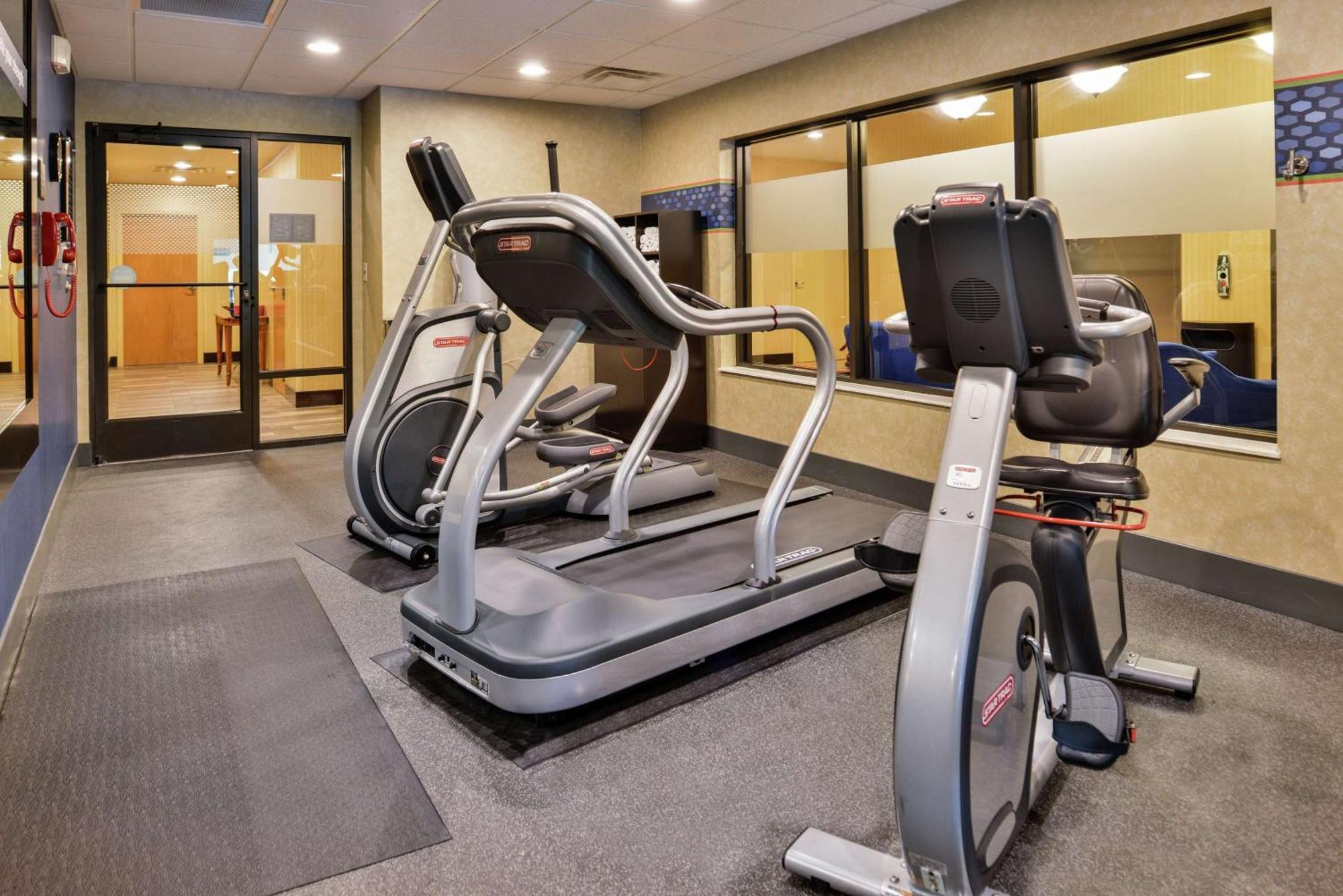 Hampton Inn Harrisonburg South Ngoại thất bức ảnh
