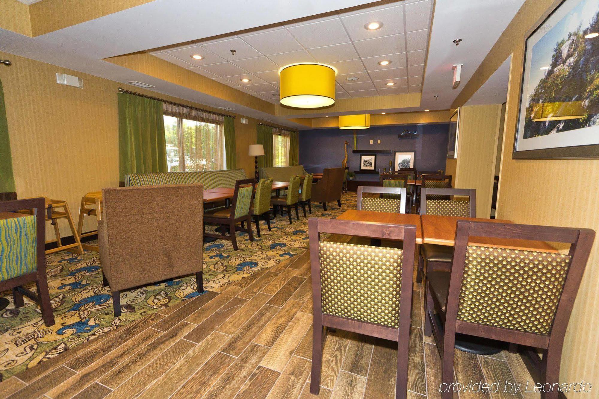 Hampton Inn Harrisonburg South Ngoại thất bức ảnh